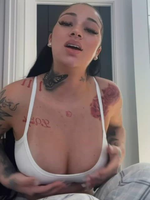 Bhad Bhabie Grabbing Her Tits On Live