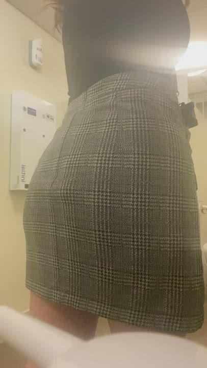 Let Me Show You What’s Under My Skirt ?