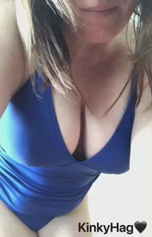 Horny Mom In Need Of A Pool Boy…applications Open!