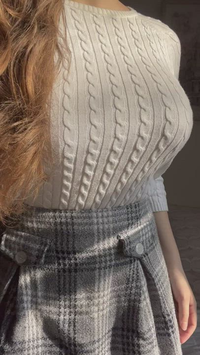 My Cozy Sweater Hides My Massive Boobs Quite Well ?