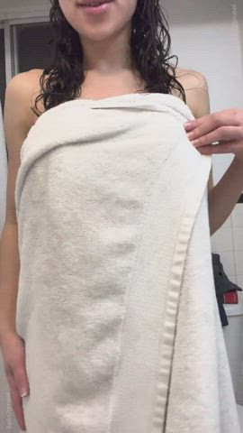 Wanna See What’s Under My Towel????