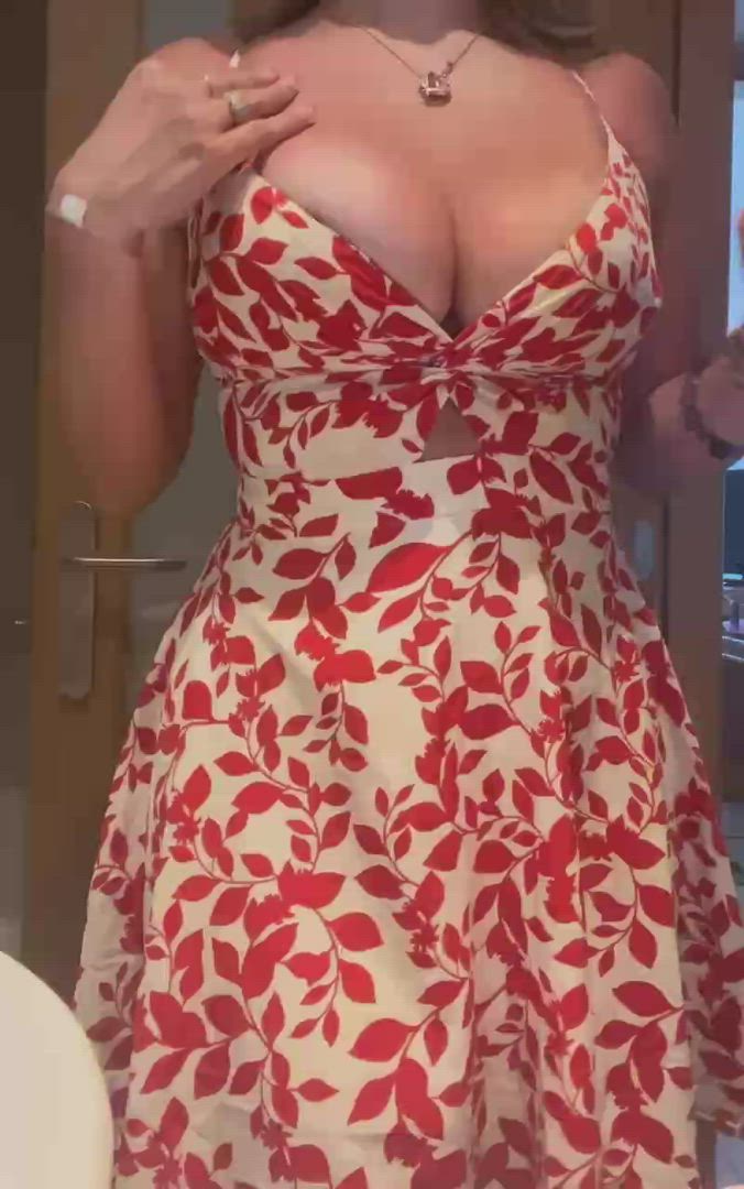 The Best Dress For Easy Boob Access