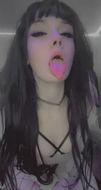 Maybe I Should Post Another Cumshot Ahegao For You Guys Soon? ?