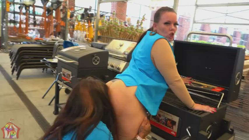 Female Walmart Employees Gettin’ Naughty At Work